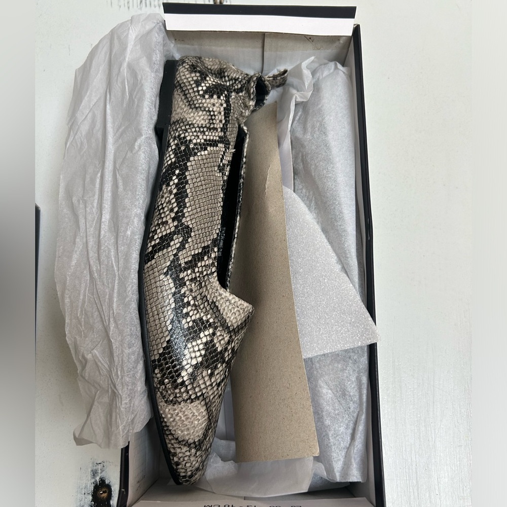 French Connection "The Emme" snake print ballet flats size 10/11 - Picture 3 of 7